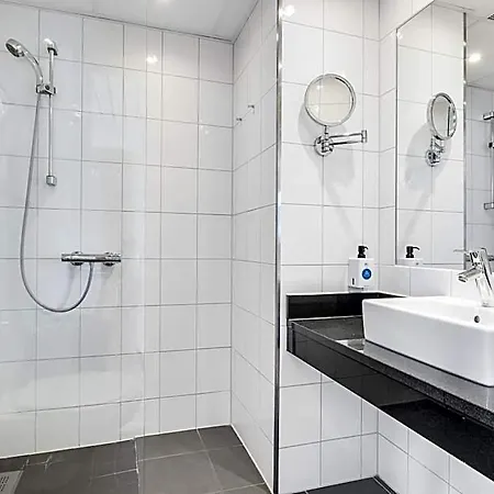 Quality Hotel 4*